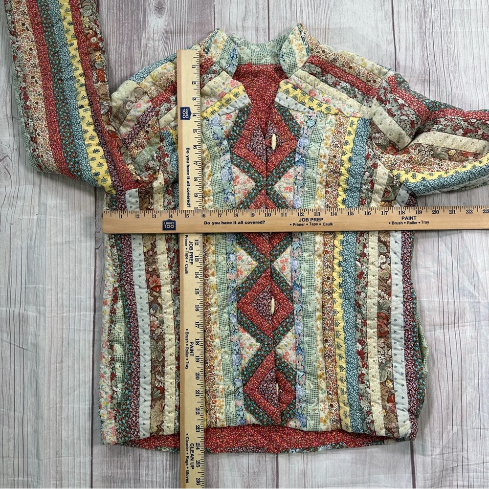 Women’s Hand Made Quilted Button Down Floral Print Jacket - Picture 3 of 7